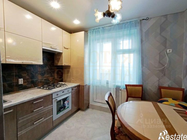 2-комн квартира б-р Юности, 45,  д. 45