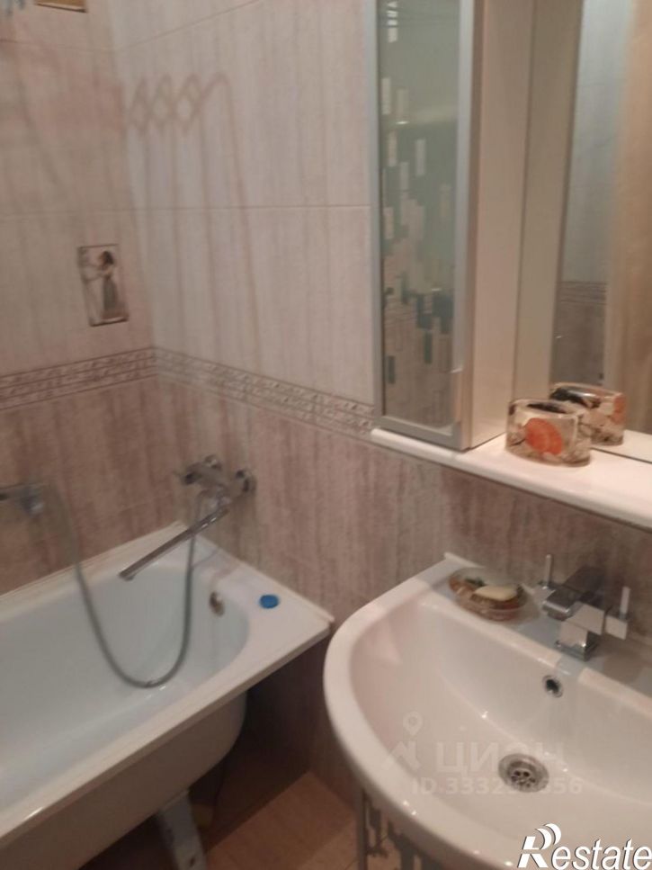 4-комн квартира ул Конева, 17,  д. 17