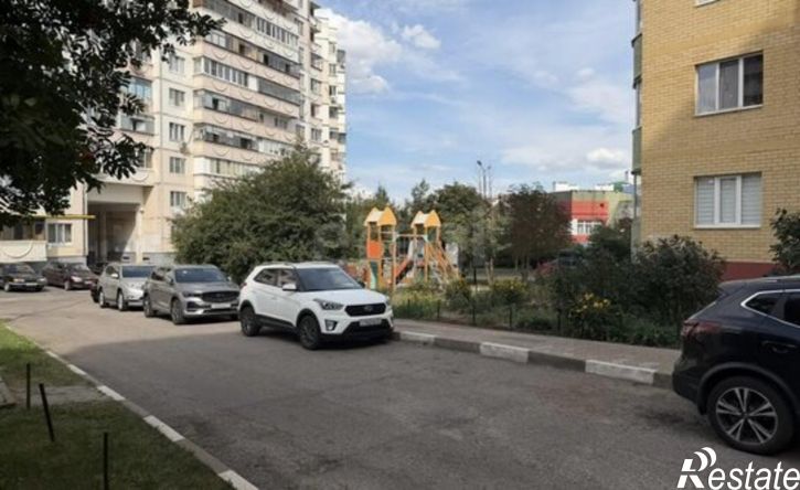 1-комн квартира ул Есенина, 8,  д. 8