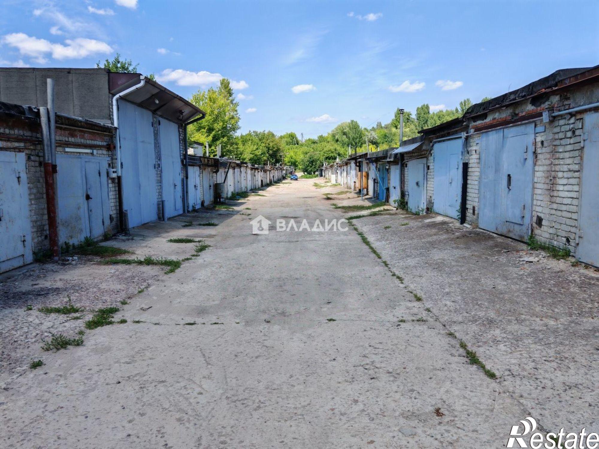 Купить гараж, место в паркинге за 288 603 рублей на ул Железнякова, 1а