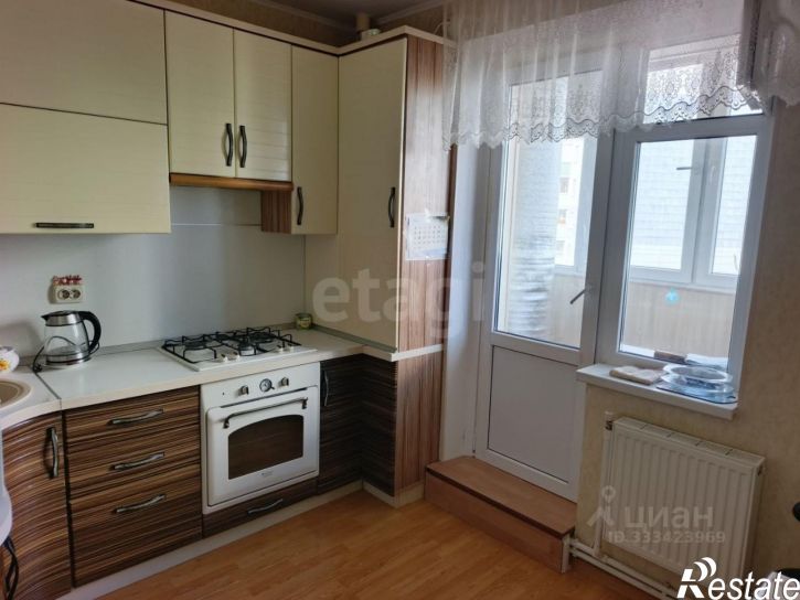 3-комн квартира б-р Юности, 45,  д. 45