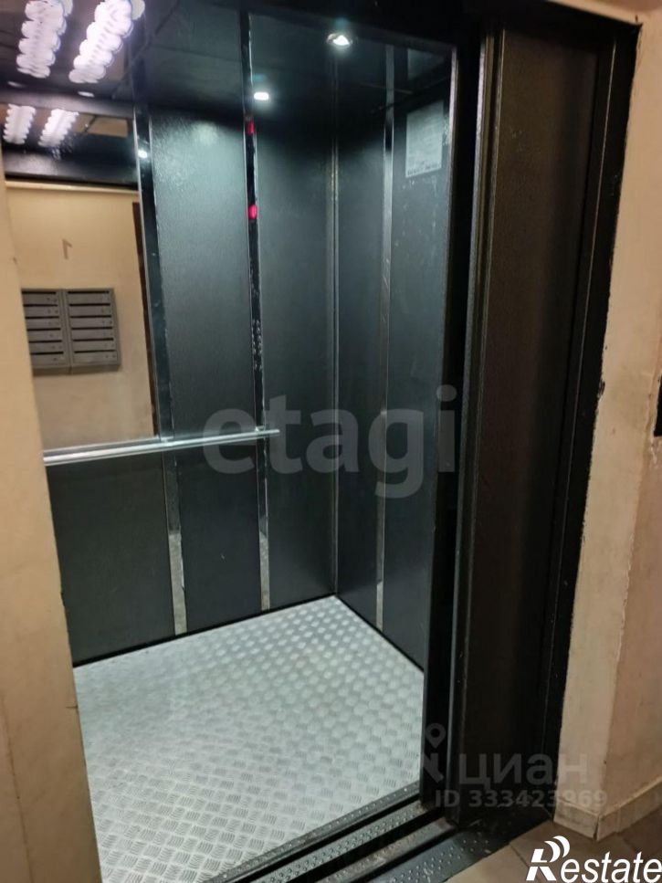 3-комн квартира б-р Юности, 45,  д. 45