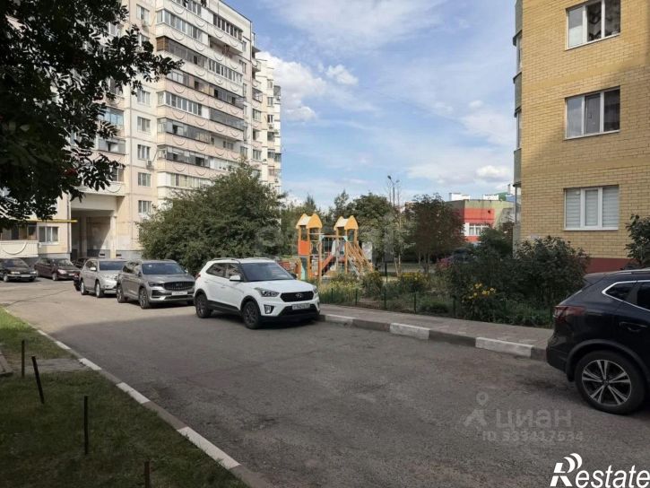 1-комн квартира ул Есенина, 8,  д. 8