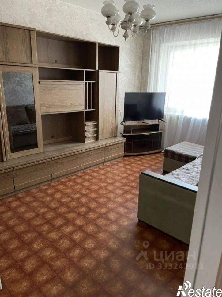 4-комн квартира ул 60 лет Октября, 1,  д. 1