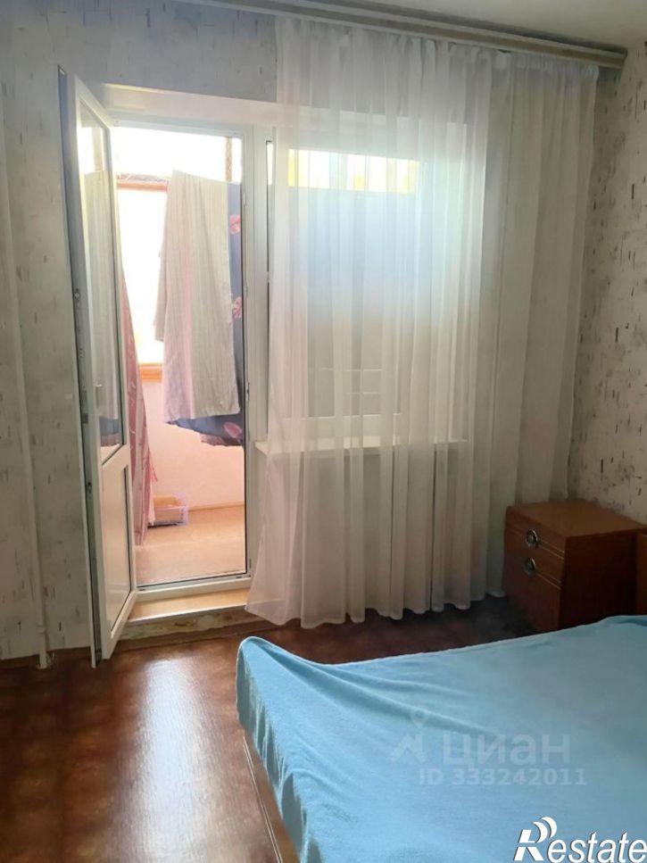 4-комн квартира ул 60 лет Октября, 1,  д. 1