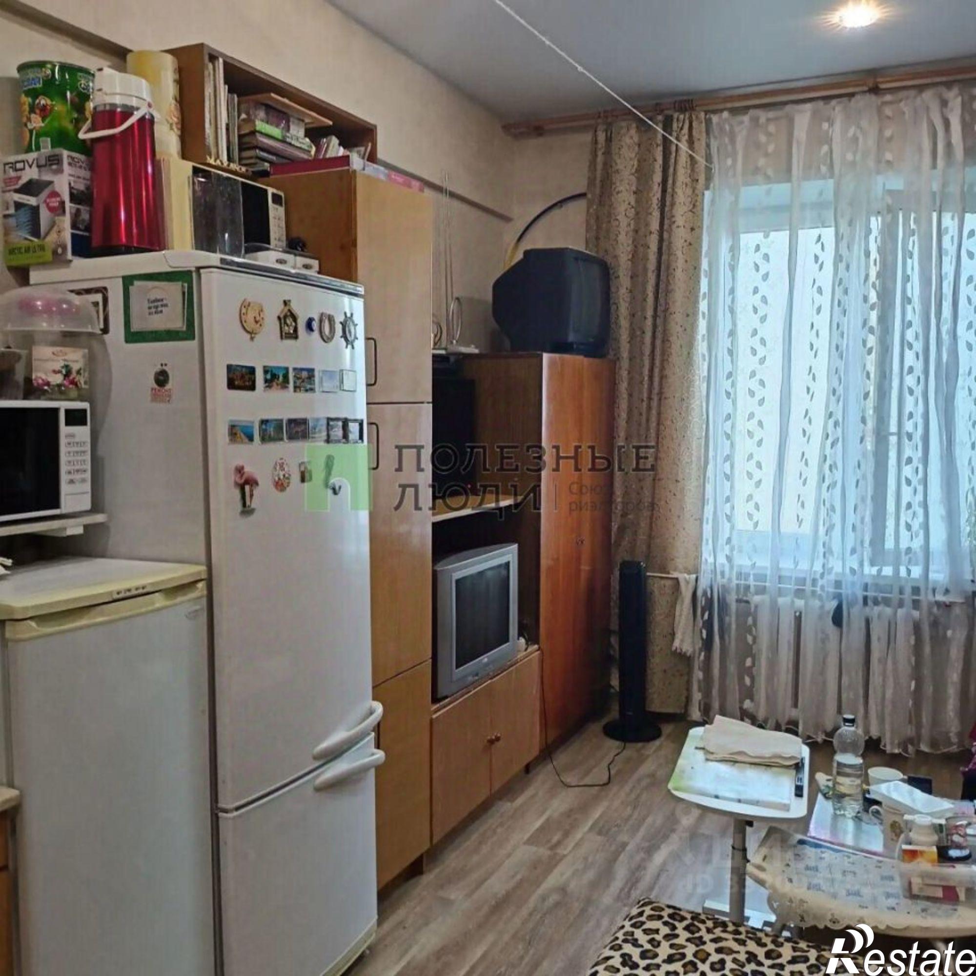 Купить комнату за 2 300 000 рублей на пр-кт Б.Хмельницкого, 133