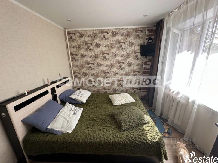 4-комн квартира ул Костюкова, 73,  д. 73