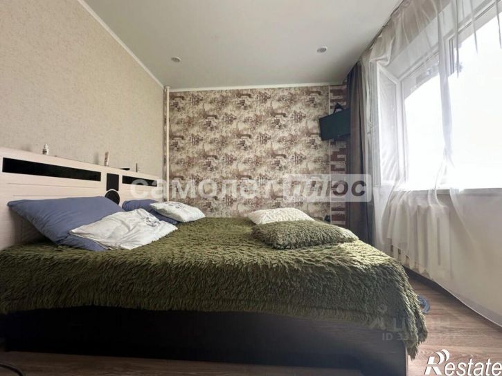 4-комн квартира ул Костюкова, 73,  д. 73