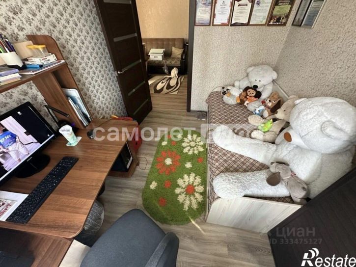 4-комн квартира ул Костюкова, 73,  д. 73