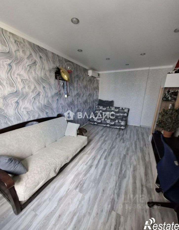 3-комн квартира ул Есенина, 44,  д. 44