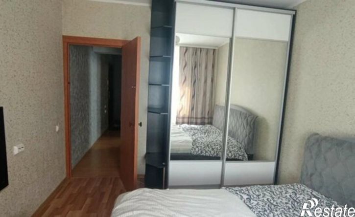 3-комн квартира ул Есенина, 54,  д. 54