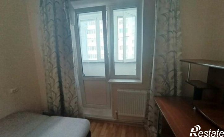 3-комн квартира ул Есенина, 54,  д. 54