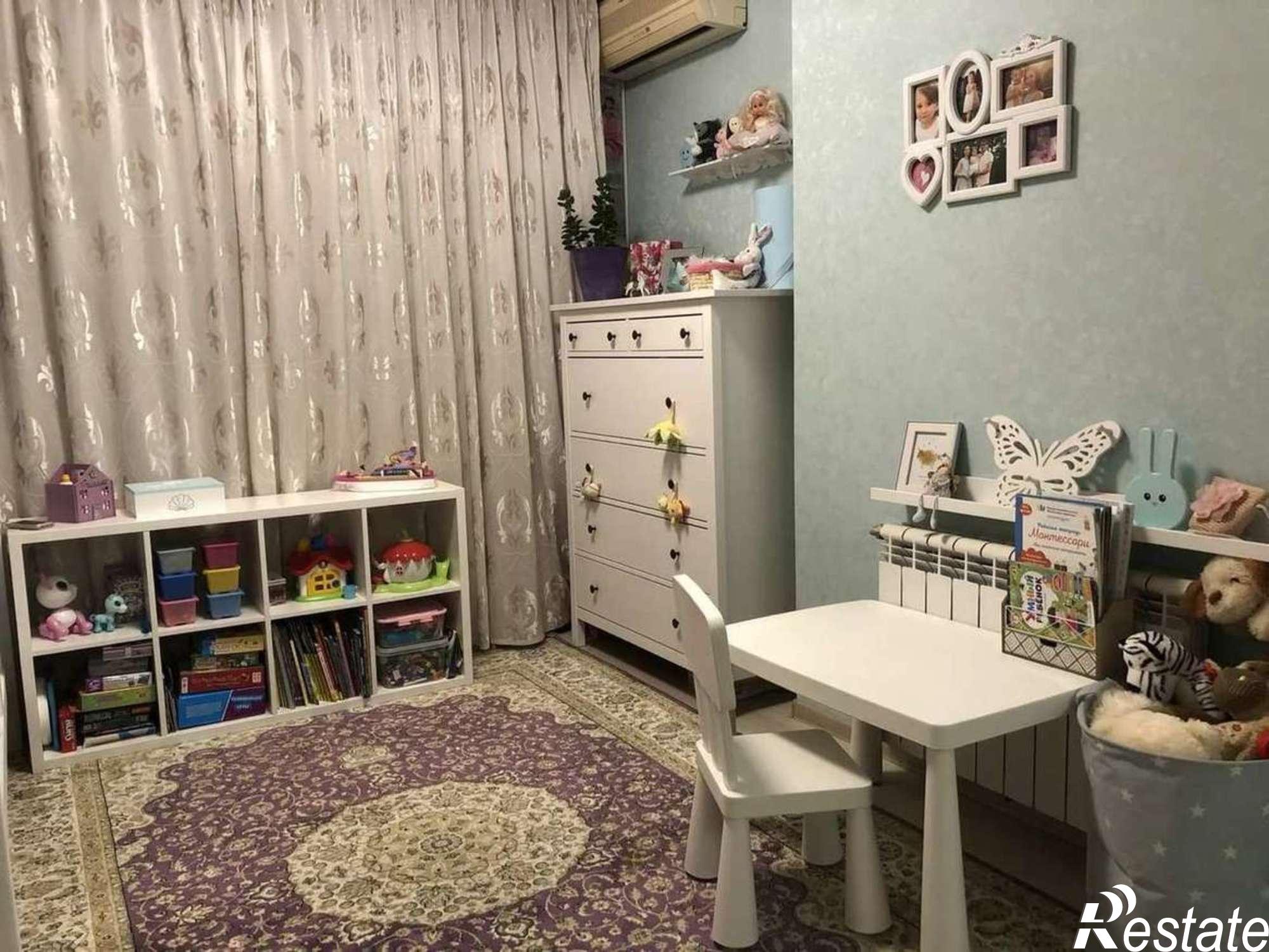 Купить квартиру за 15 000 000 рублей на Народный бульвар, 34