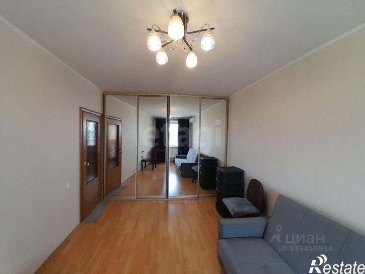 1-комн квартира улица Есенина, 50А,  д. 50А