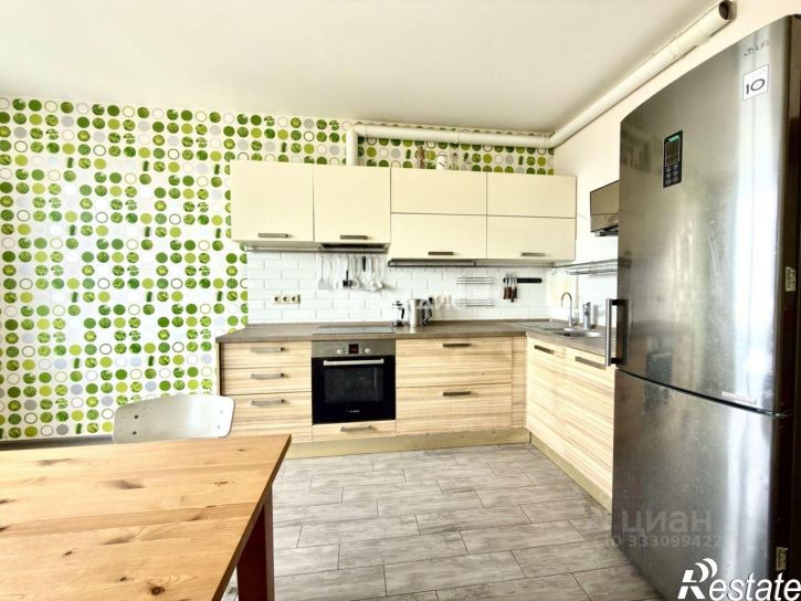 2-комн квартира улица Костюкова, 11В,  д. 11В