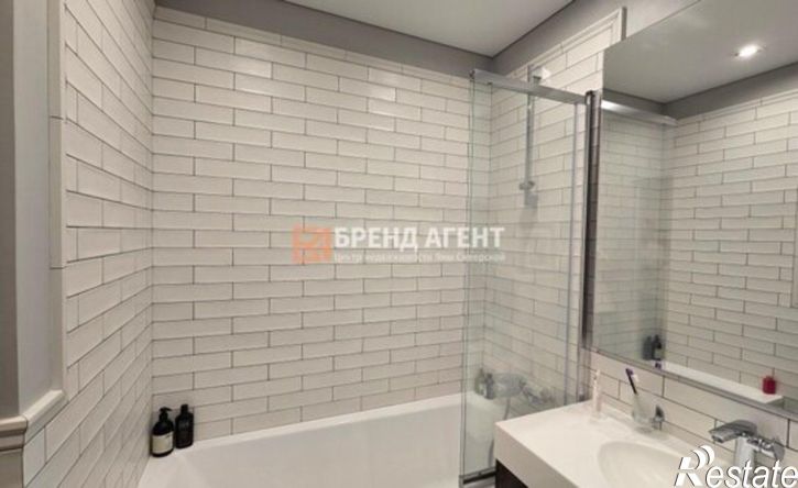 3-комн квартира улица Горького, 52Б,  д. 52Б
