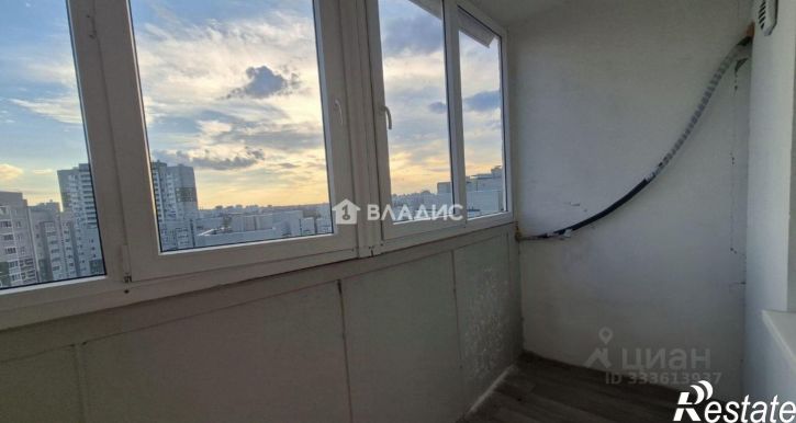 4-комн квартира улица Газовиков, 9,  д. 9