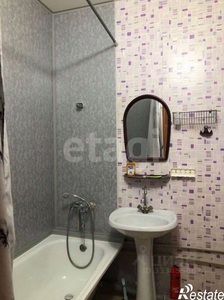 3-комн квартира улица Газовиков, 11,  д. 11