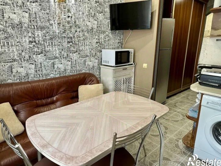 4-комн квартира улица Есенина, 26,  д. 26