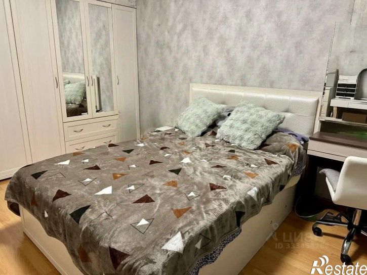 4-комн квартира улица Есенина, 26,  д. 26