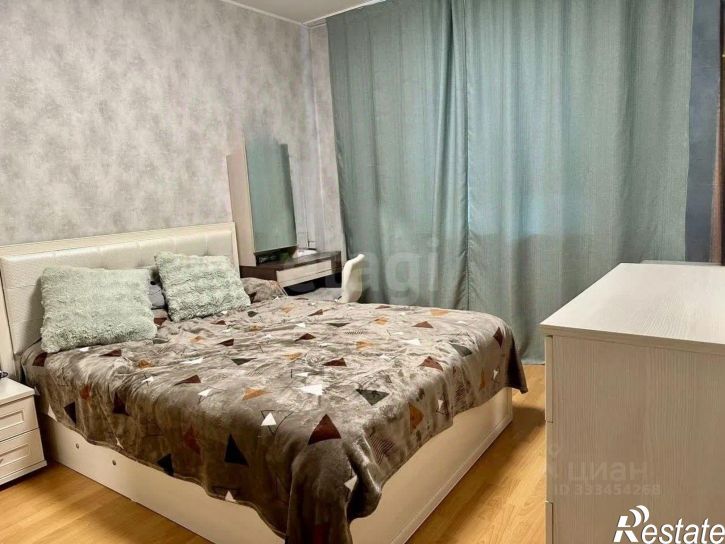 4-комн квартира улица Есенина, 26,  д. 26