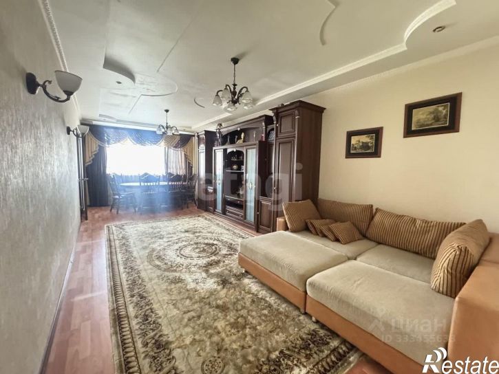 3-комн квартира ул 5 Августа, 31,  д. 31