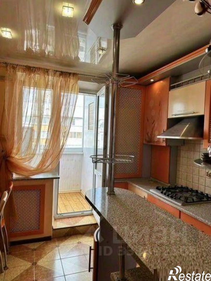 3-комн квартира улица Есенина, 48,  д. 48