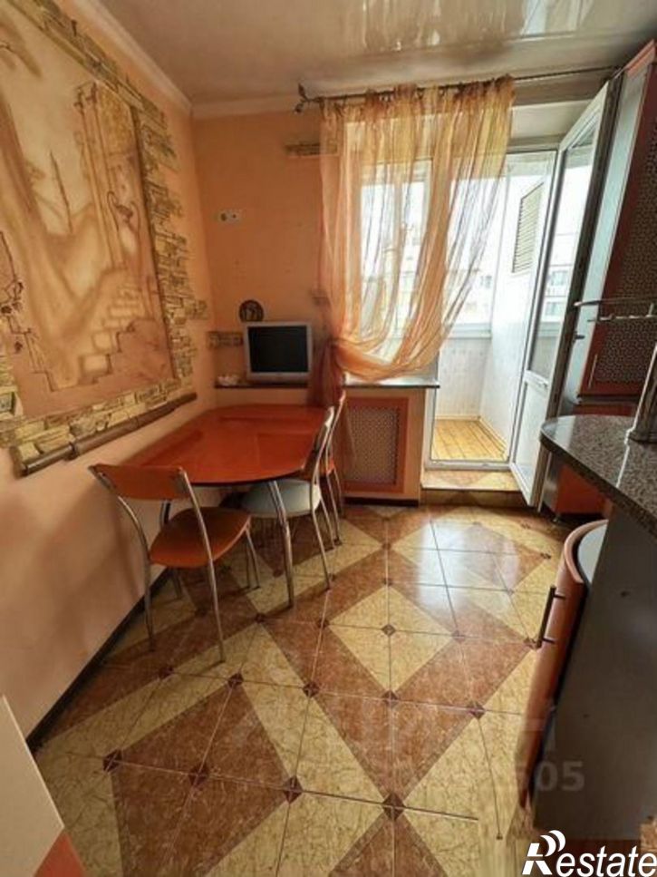 3-комн квартира улица Есенина, 48,  д. 48