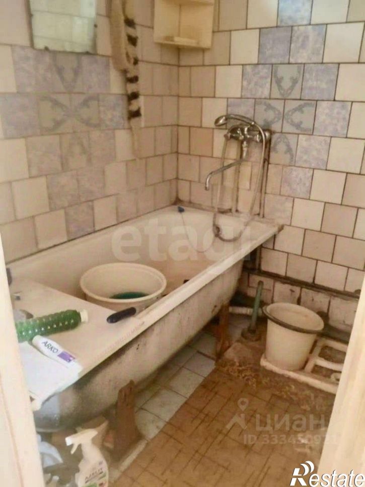 3-комн квартира улица 5 Августа, 4,  д. 4