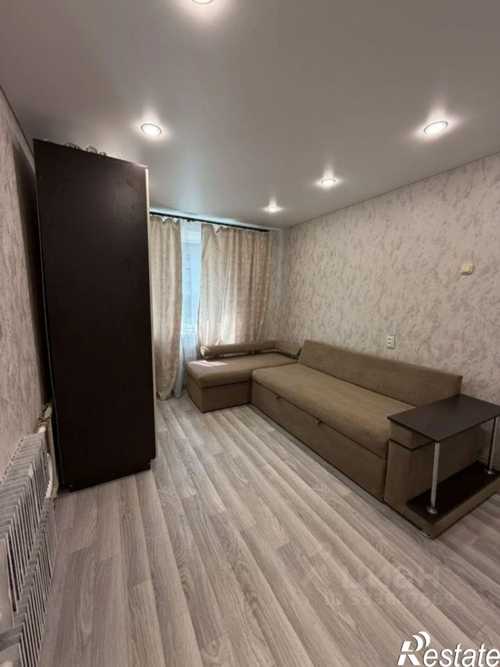3-комн квартира улица Костюкова, 63,  д. 63
