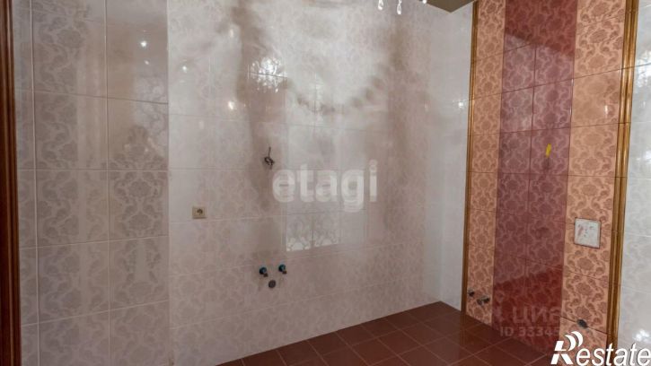 5-комн квартира улица Костюкова, 36Б,  д. 36Б