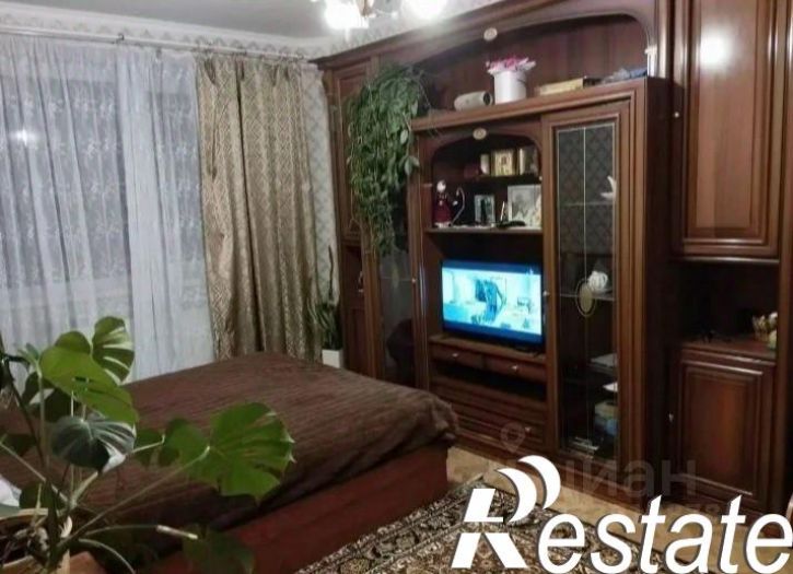 2-комн квартира улица Есенина, 44,  д. 44