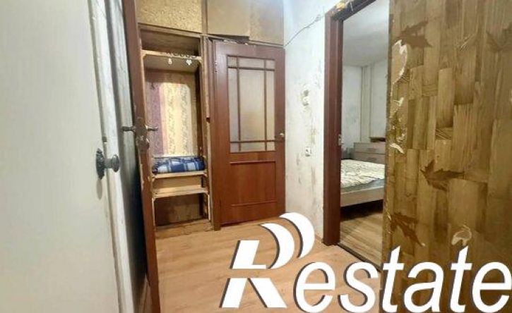 4-комн квартира проспект Славы, 90,  д. 90