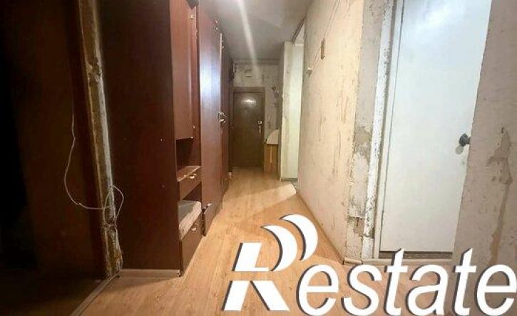 4-комн квартира проспект Славы, 90,  д. 90