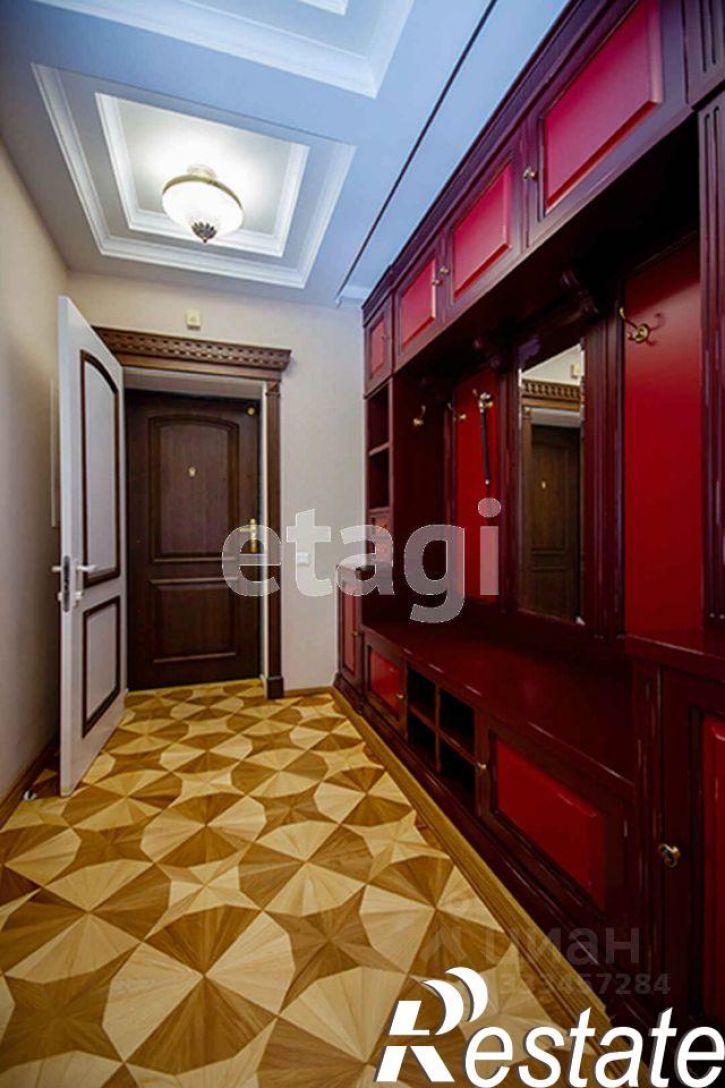 4-комн квартира Народный бульвар, 38А,  д. 38А