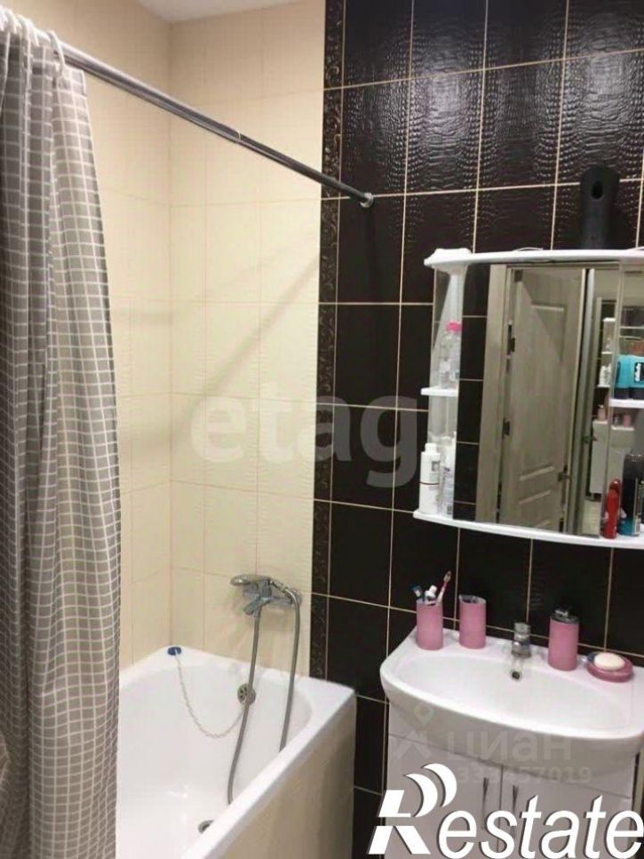 1-комн квартира улица Есенина, 9 к3,  д. 9 к3