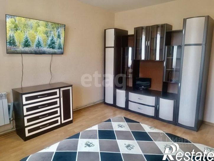 4-комн квартира Большетроицкая улица, 30,  д. 30