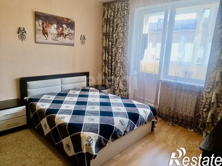 4-комн квартира Большетроицкая улица, 30,  д. 30