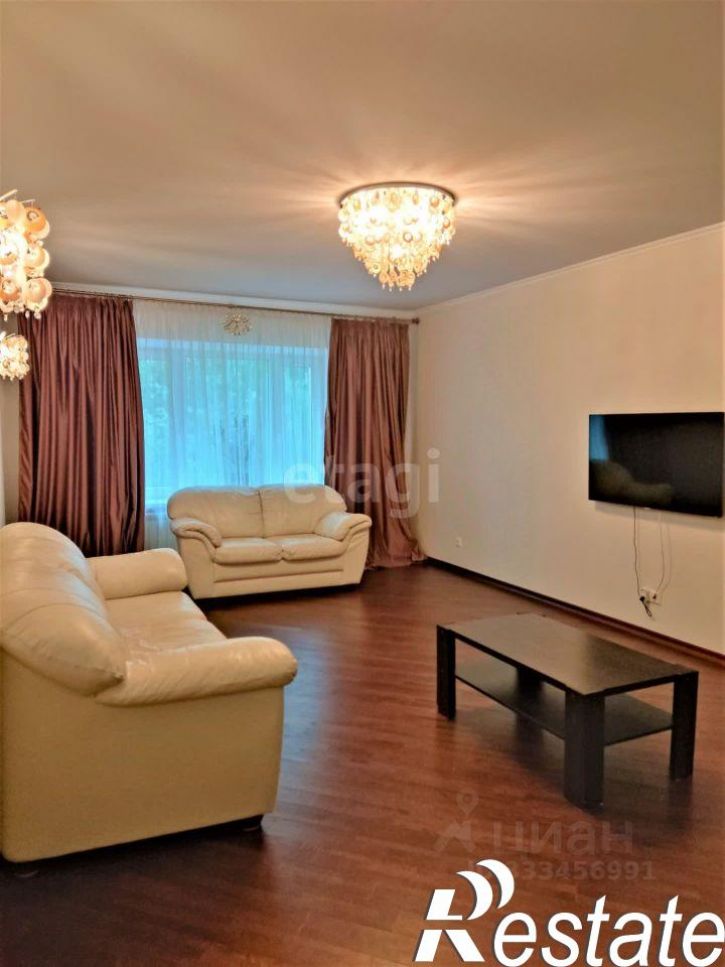 3-комн квартира бульвар Юности, 23,  д. 23