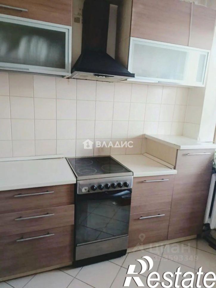 2-комн квартира улица Попова, 58,  д. 58
