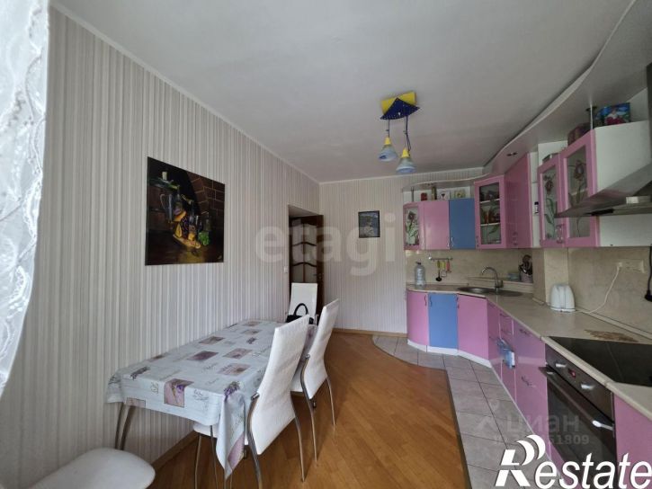 3-комн квартира улица 5 Августа, 33,  д. 33