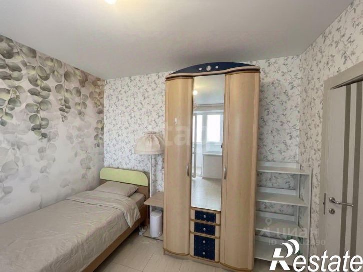 2-комн квартира улица Есенина, 40,  д. 40