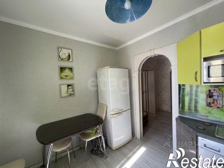 2-комн квартира улица Есенина, 40,  д. 40