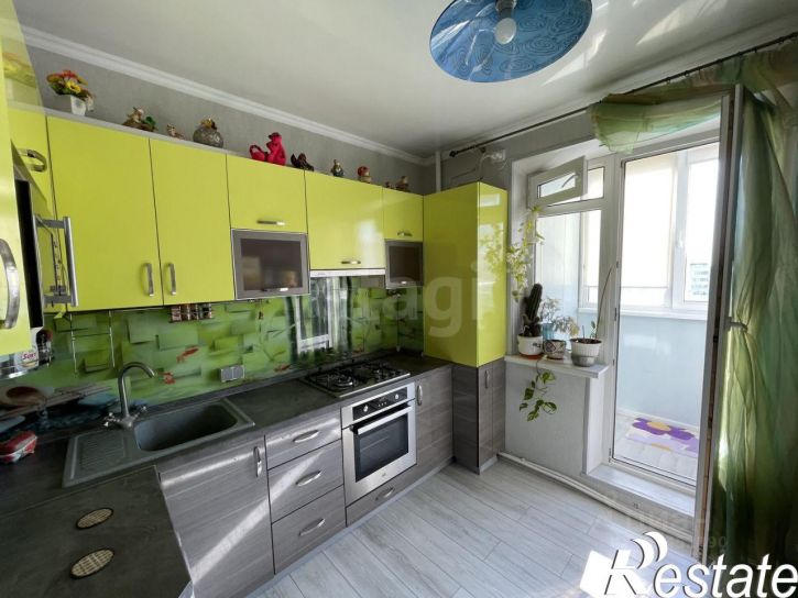 2-комн квартира улица Есенина, 40,  д. 40