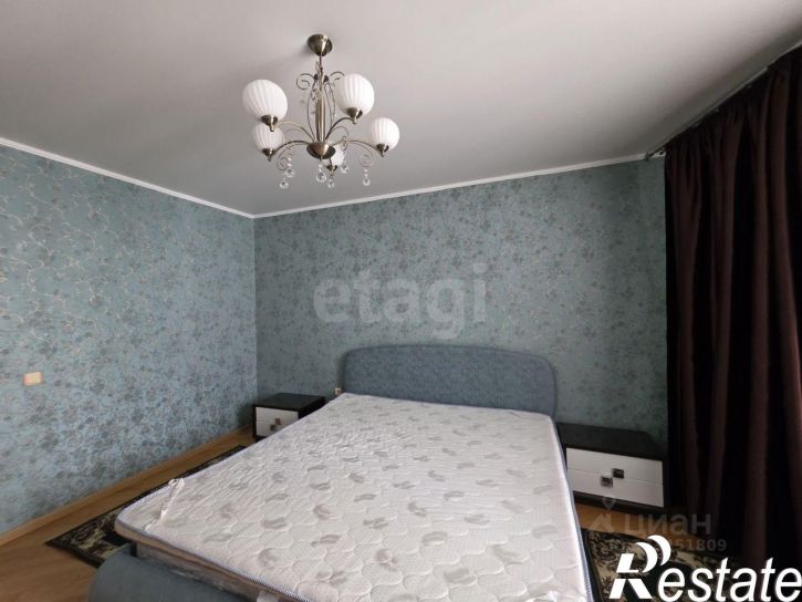 3-комн квартира улица 5 Августа, 33,  д. 33