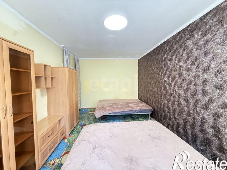 4-комн квартира улица 60 лет Октября, 11,  д. 11