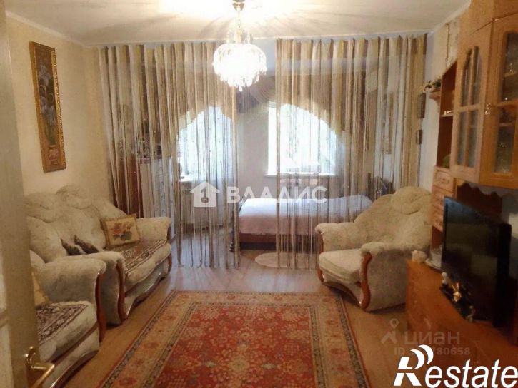 1-комн квартира улица 5 Августа, 33,  д. 33