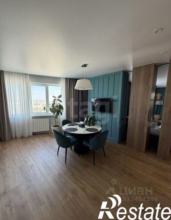 3-комн квартира улица Костюкова, 36В,  д. 36В