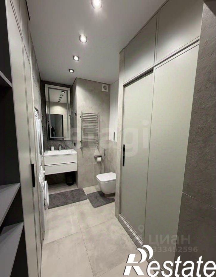 3-комн квартира улица Костюкова, 36В,  д. 36В