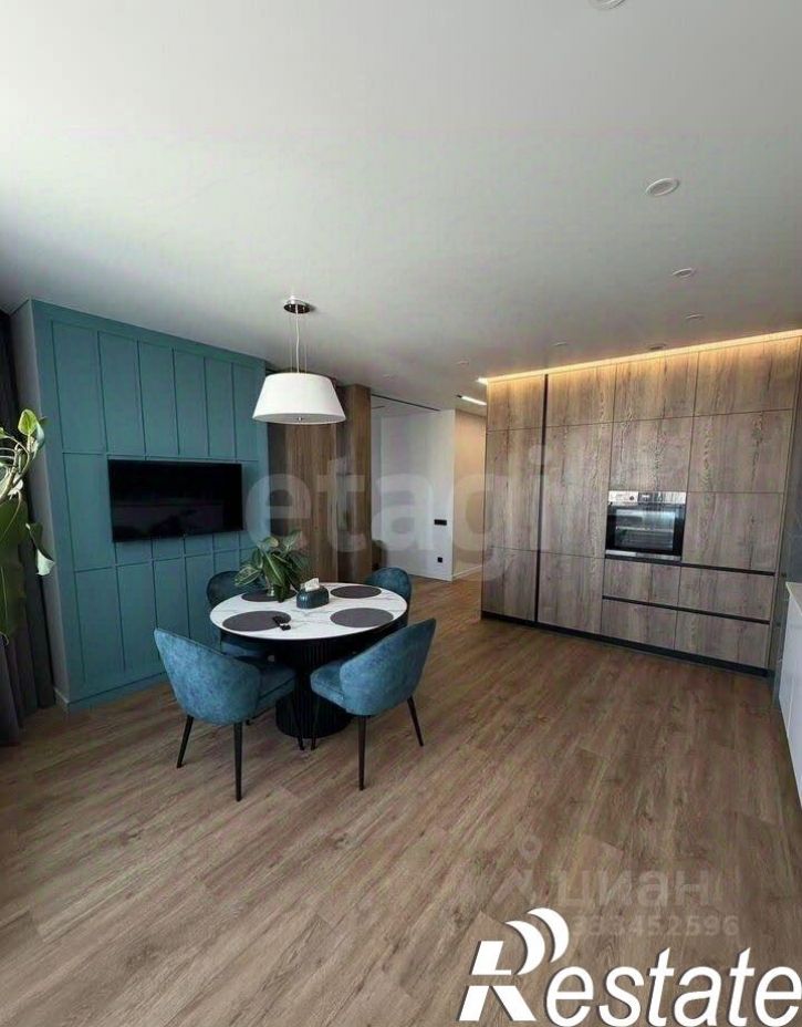3-комн квартира улица Костюкова, 36В,  д. 36В